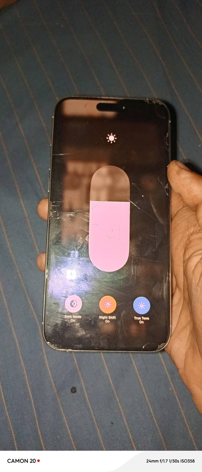 Apple iPhone 15 Pro Max 4