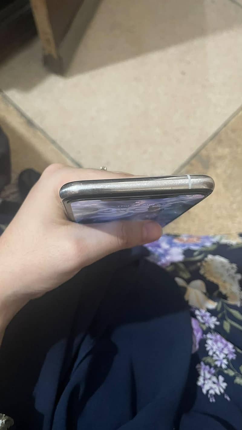 Apple iPhone 11 Pro 3