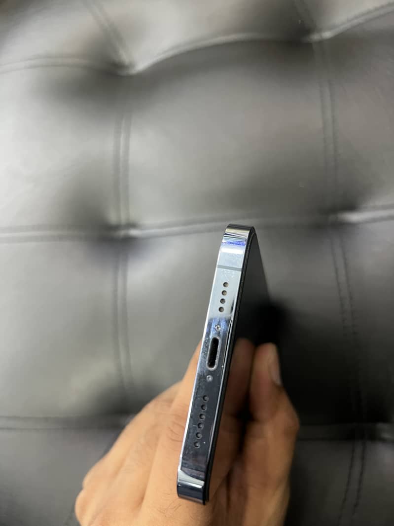Apple iPhone 13 Pro Max 3