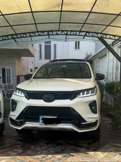 Toyota Fortuner V 2021
