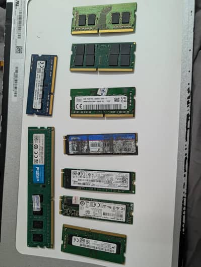 Multiple Rams ,Ssds Available 1tb, 512gb,128gb all are above 95 health