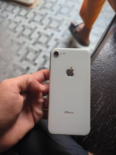 Apple iPhone 8
