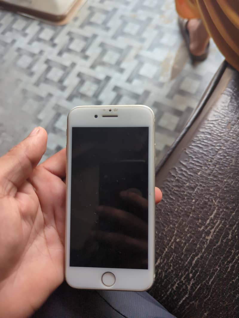 Apple iPhone 8 2