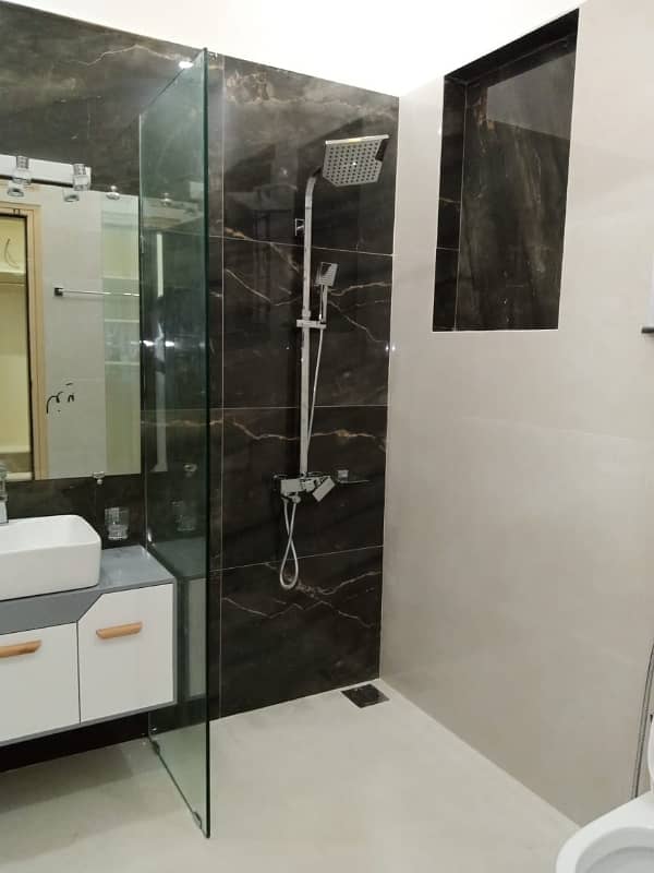 Ground Portion For Rent 6