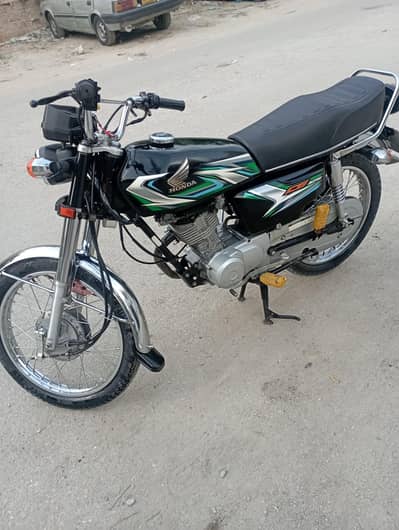 HONDA CG-125 (KARACHI NUMBER).