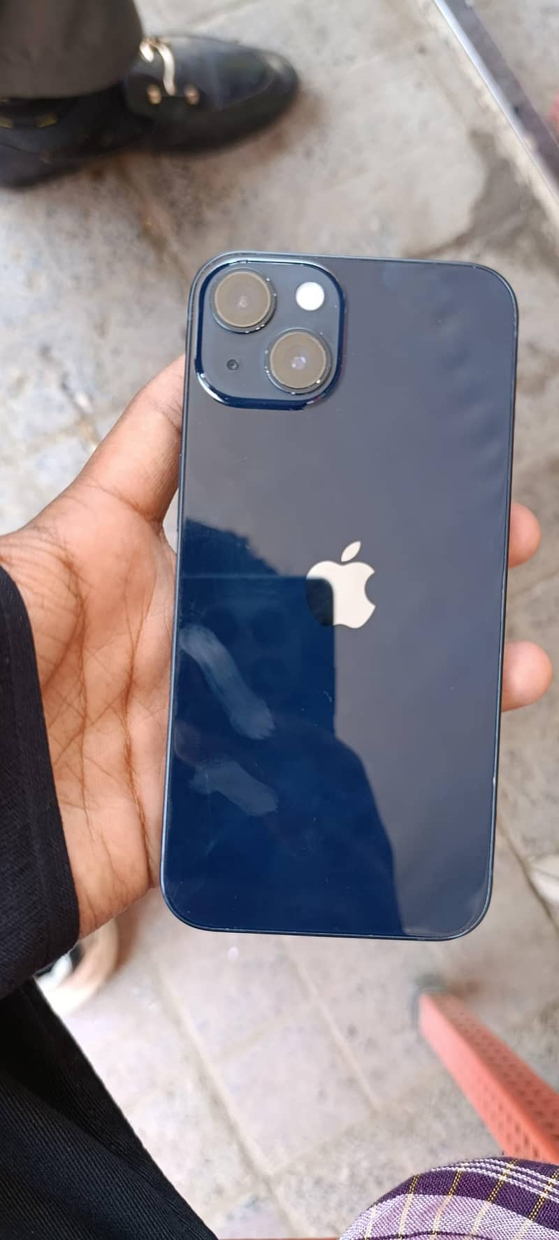 Apple iPhone 13 2
