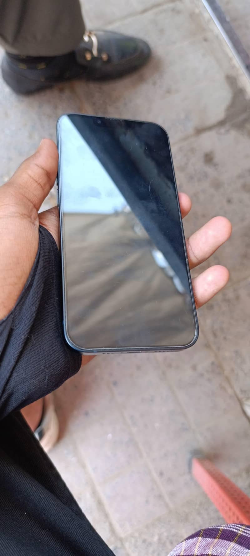 Apple iPhone 13 5