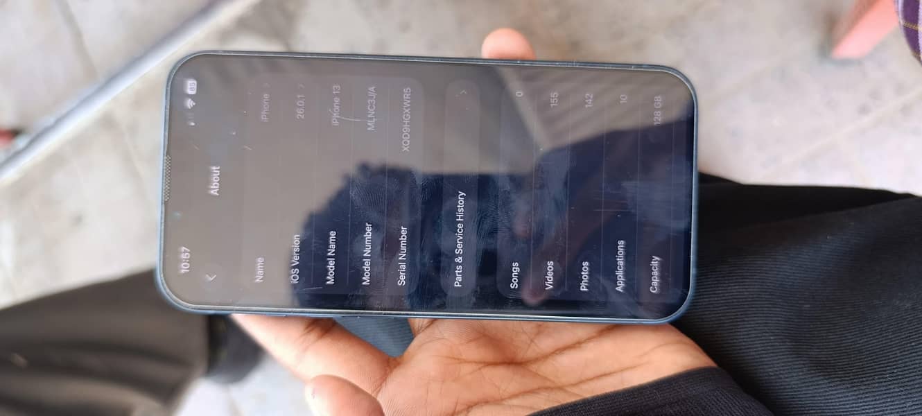 Apple iPhone 13 6