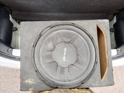 amplifier Kenwood 4chnl,woofer, and 2 speakers Toyota crown japani