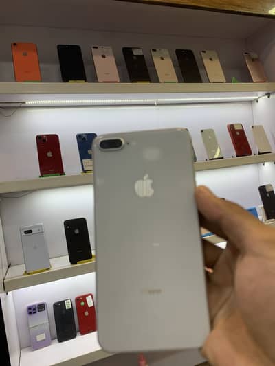 iPhone 8+ [OFFER] 03275894788