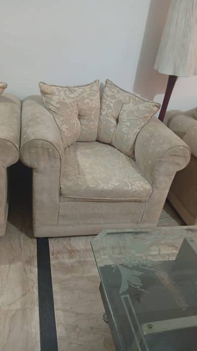 7 seater sofa set with table for sale