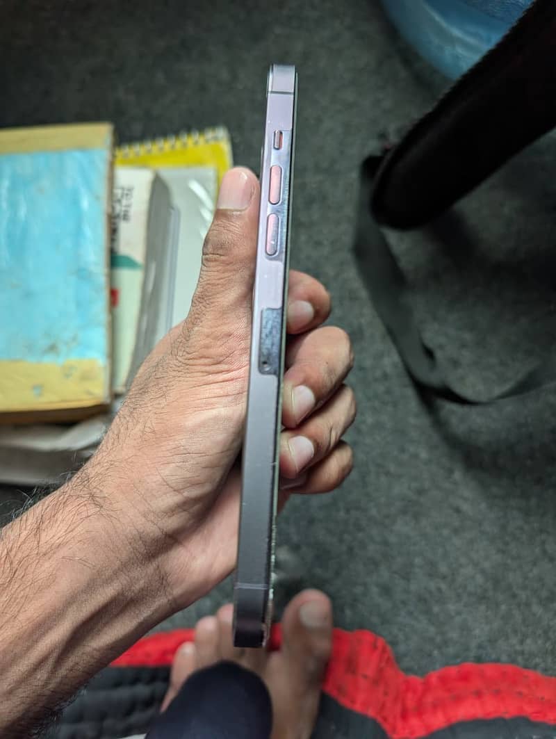 Apple iPhone 14 Pro Max 2