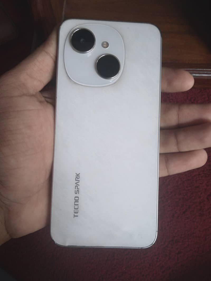 tecno 8