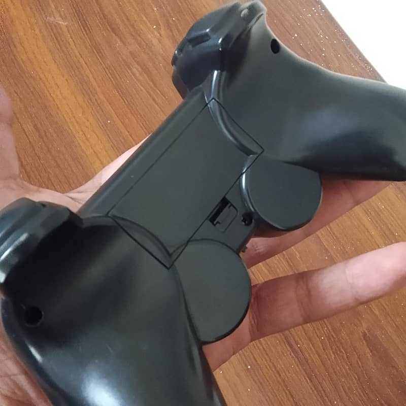 2  wireless controller  PS3 For gaming 2