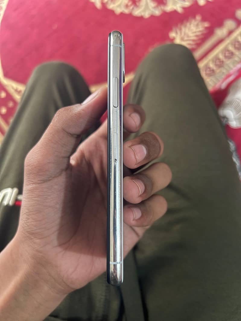 Apple iPhone X 1