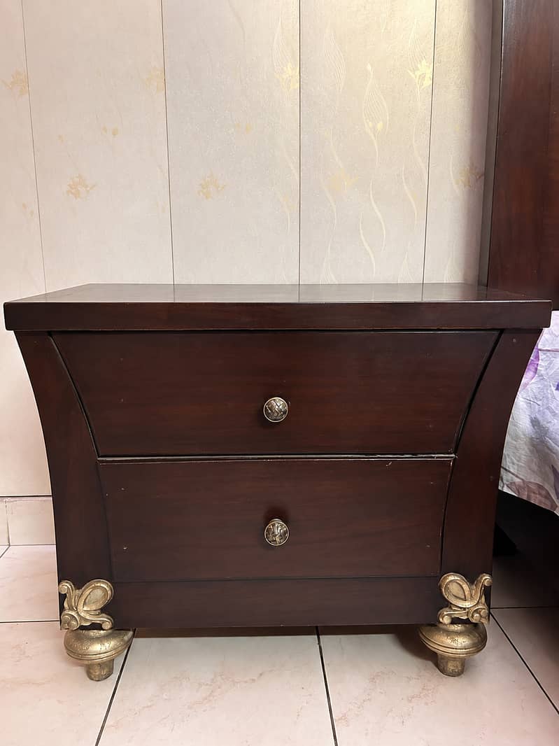Bedroom Set - Elegant Complete Set 2
