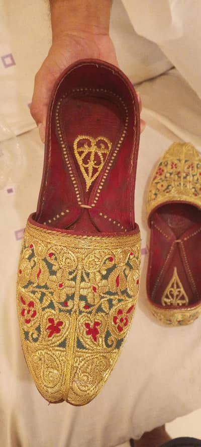 hand made khusse