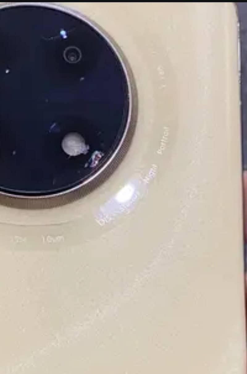 Tecno CAMON 30S 1