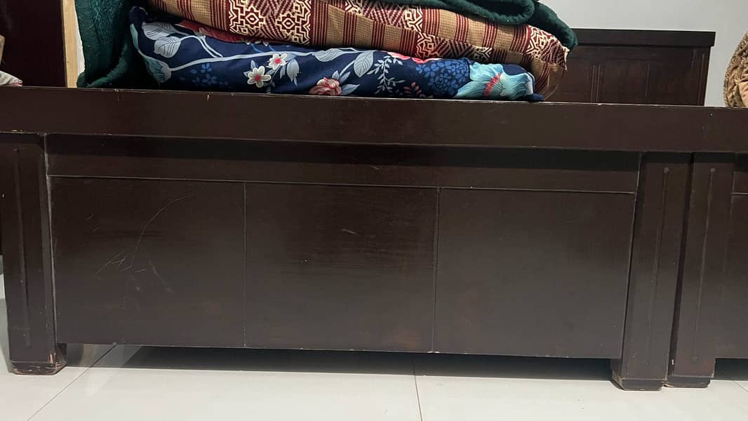 Single beds 0