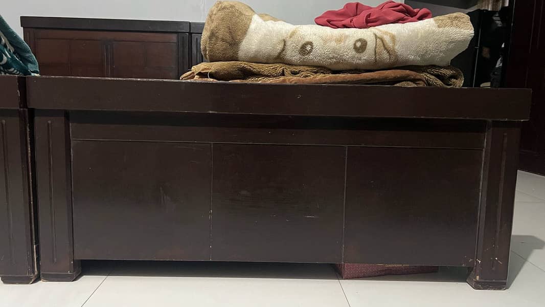 Single beds 1