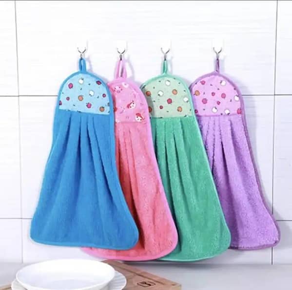 1Pc - Soft Towels Bath Kitchen Towel Bathroom Kitchen Absorption Hand Towel Soft Plush Hanging Wipe Bathing Towel Red - Random Colors