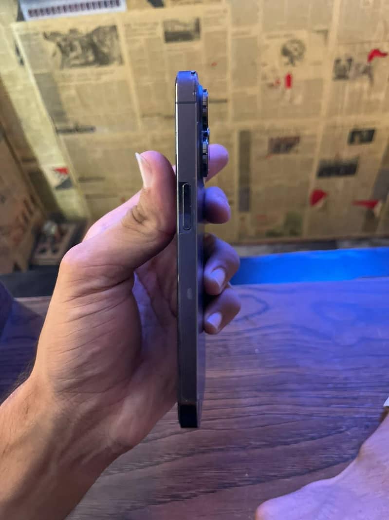 Apple iPhone 14 Pro 1