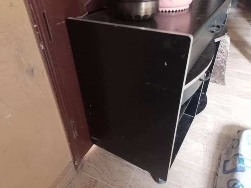 Used Computer Table 3