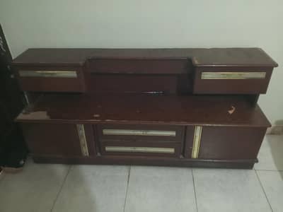 dressing table