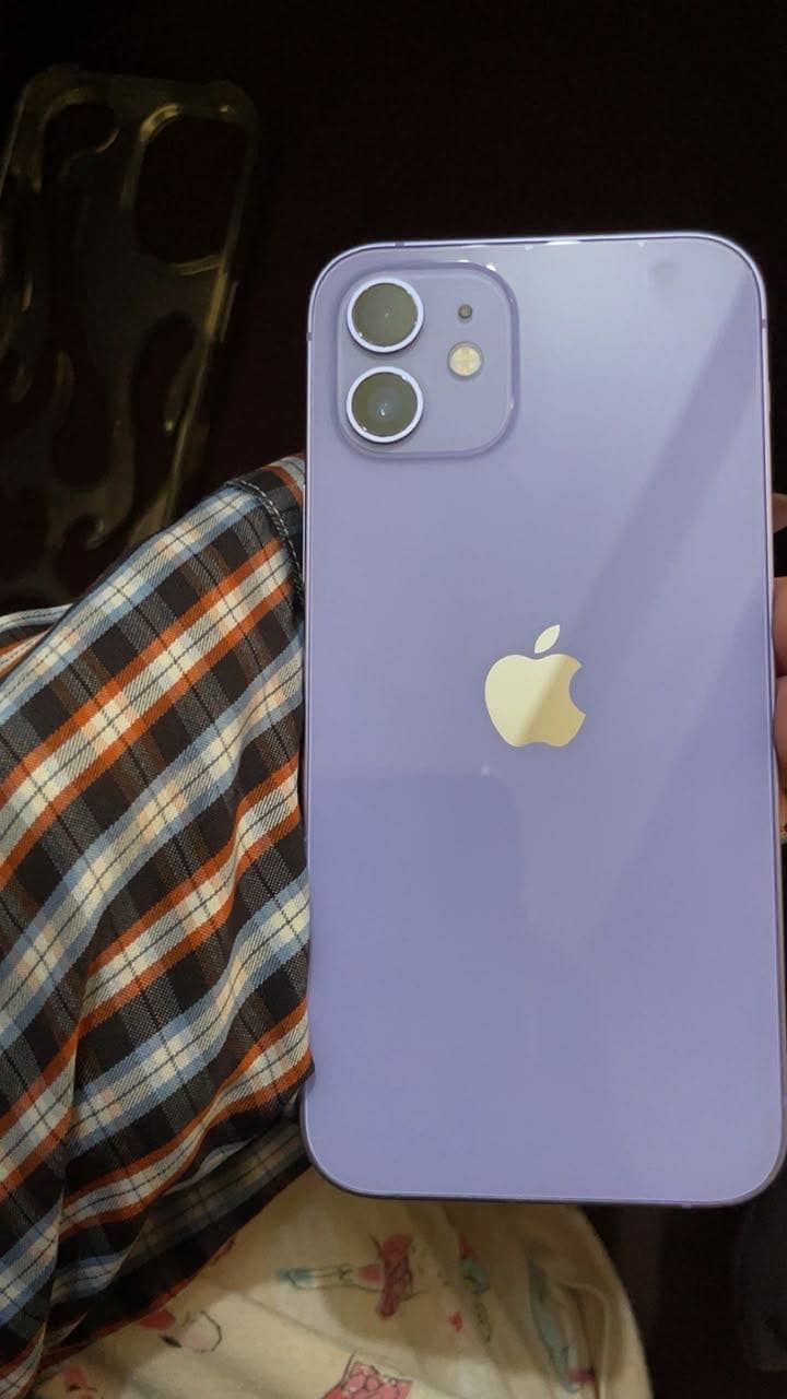 Apple iPhone 12 5