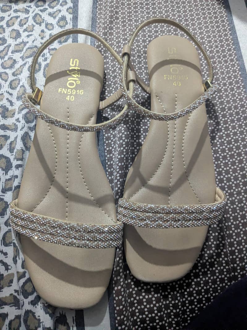 sandle 0