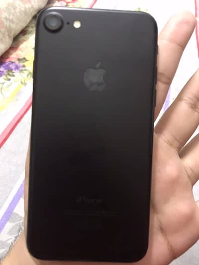 Apple iPhone 7