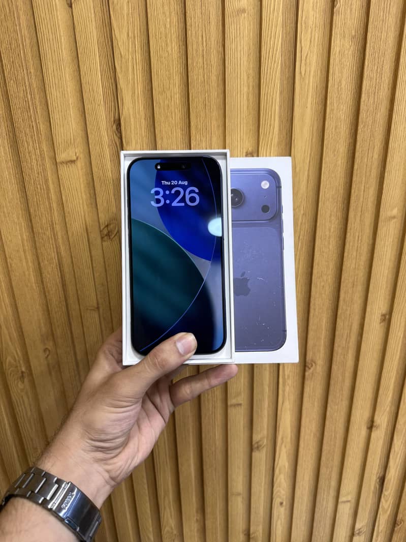 Apple iPhone 17 Pro 1