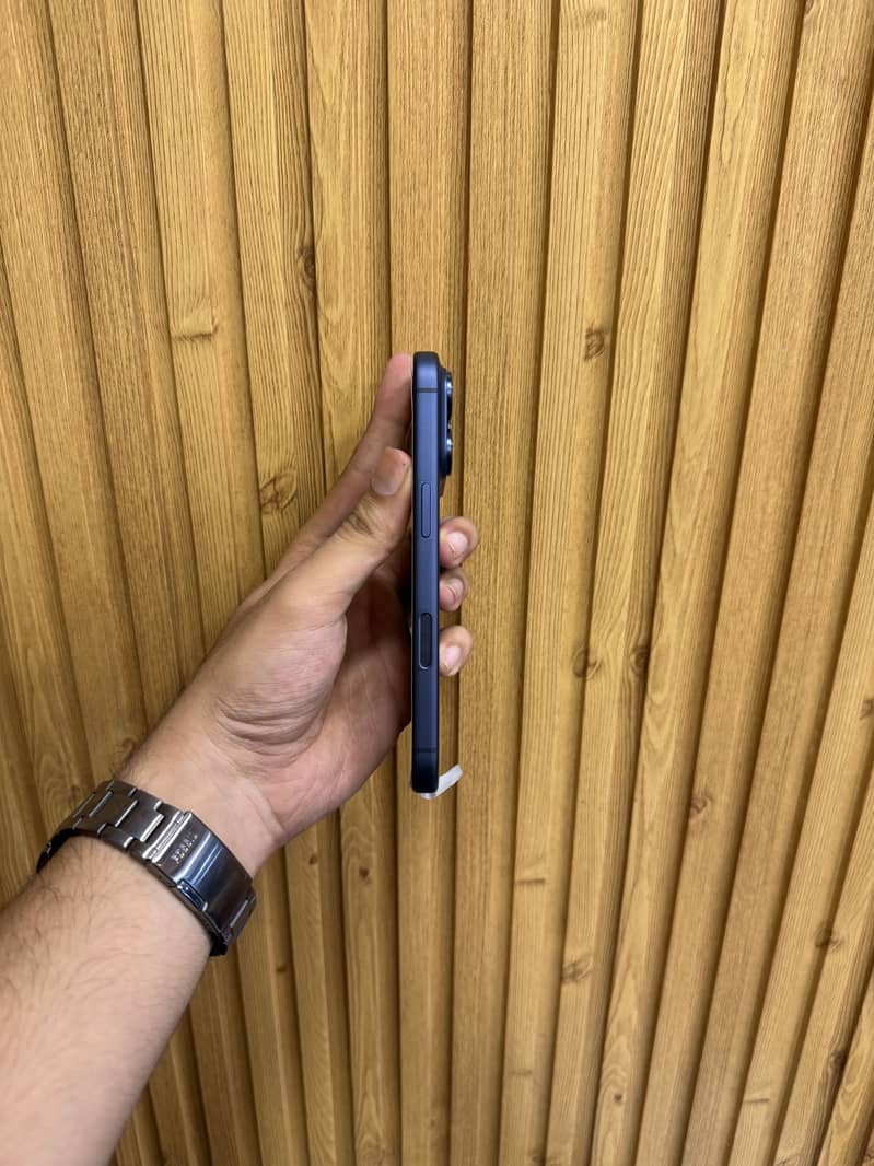 Apple iPhone 17 Pro 2
