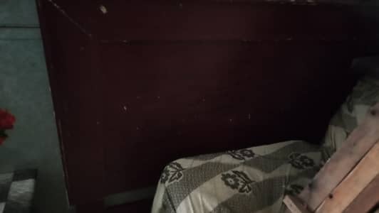 single bed  with mattress