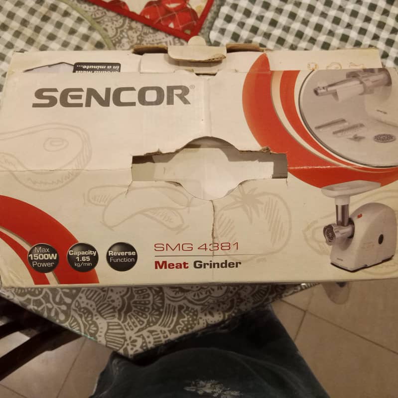 Sencor Meat Grinder 1