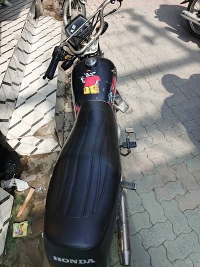 koi Kam ni honey wla pepar clear hai full ok hai
