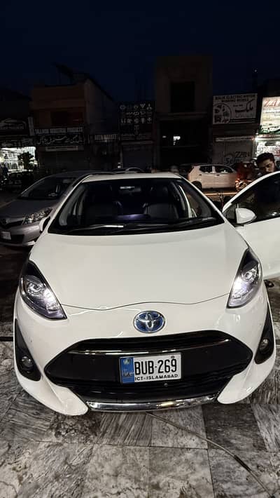 Toyota Aqua 2015