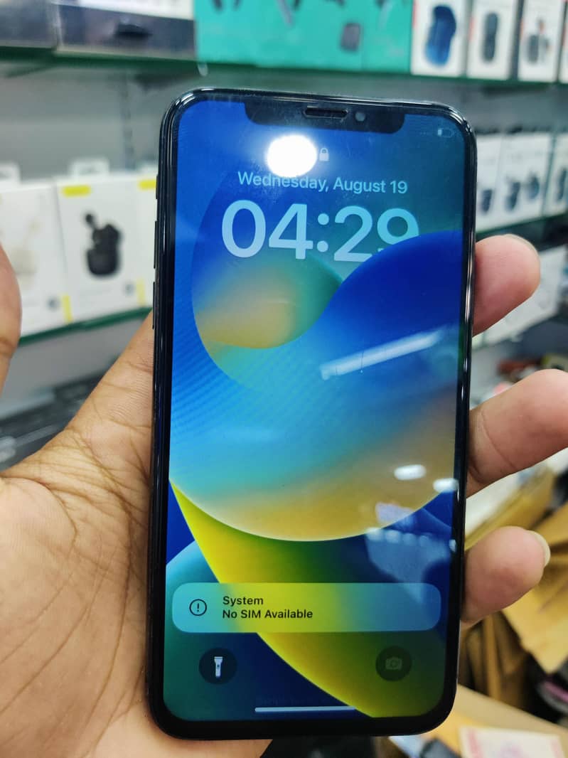 Apple iPhone X 6