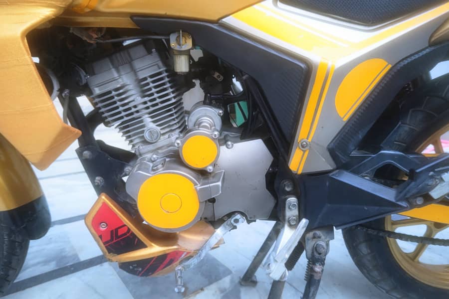 Unique Tornado 150 6
