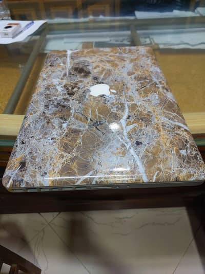 MacBook pro(early 2011 8/256)