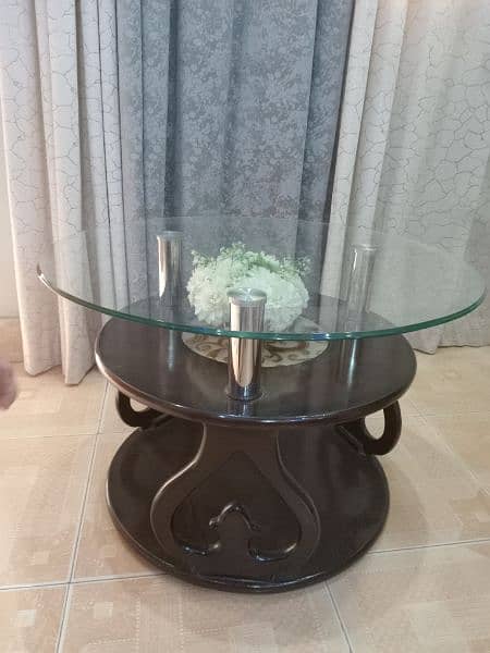 Round center table 1