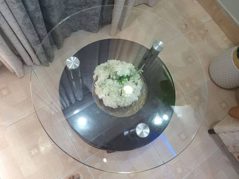 Round center table 2