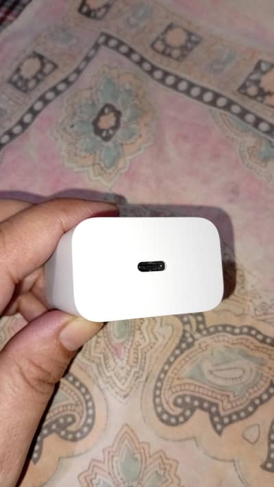 100% Original Google Pixel 30W USB-C Fast Charger – Box Pulled