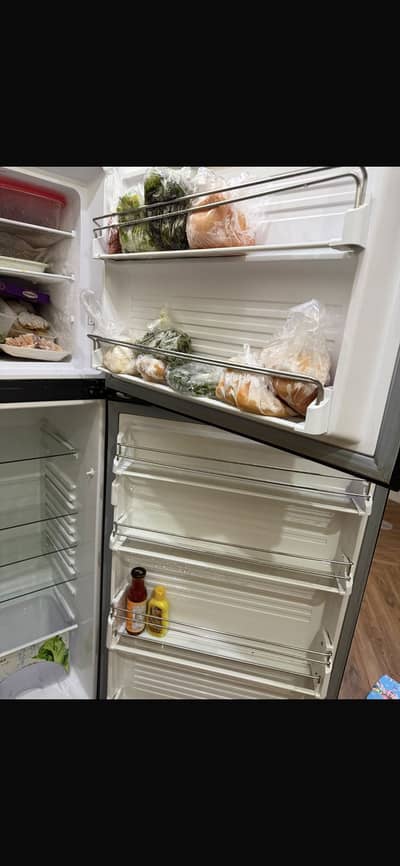 Dawlance Refrigerator – Full Size Inverter