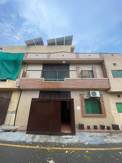 Johar Town 5 Marla Double Store Double Unit 4 Bed Near Omer Hospital. Bahria University House For Rent