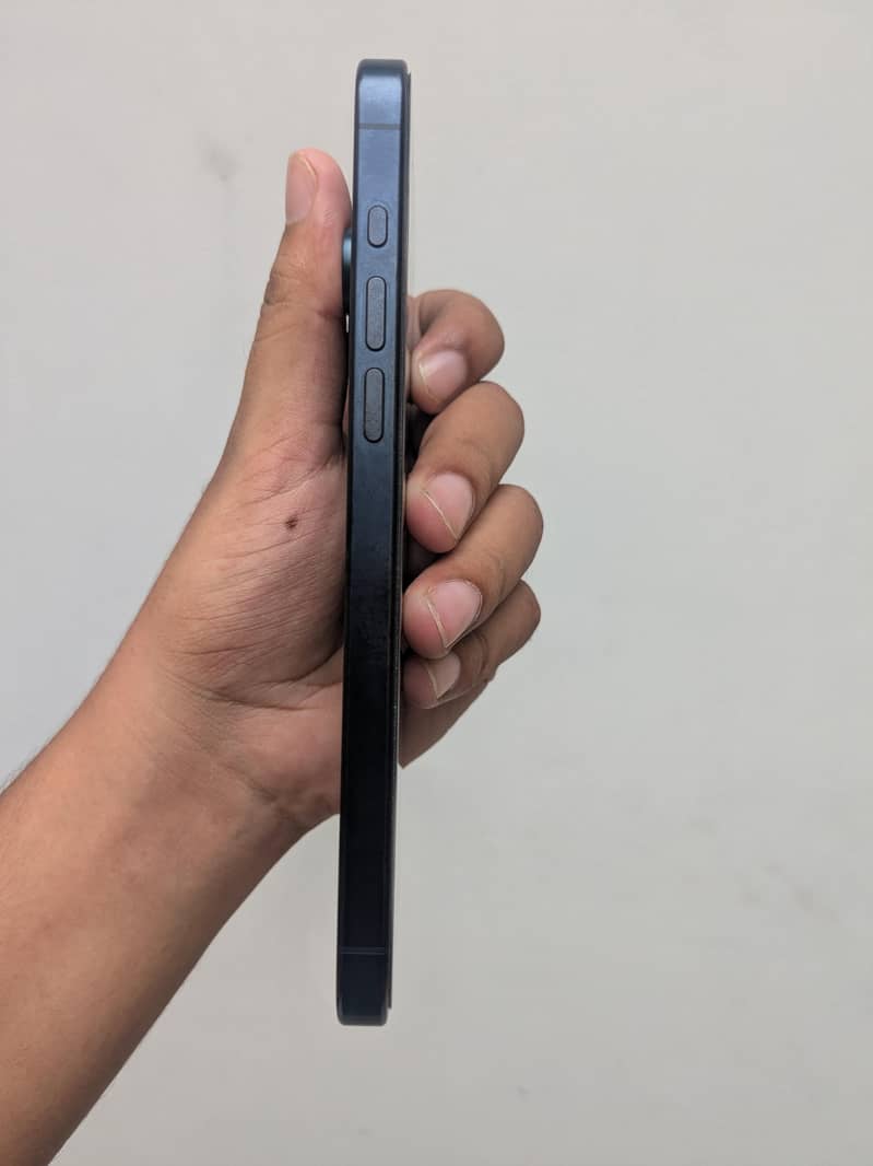 Apple iPhone 15 Pro Max 7