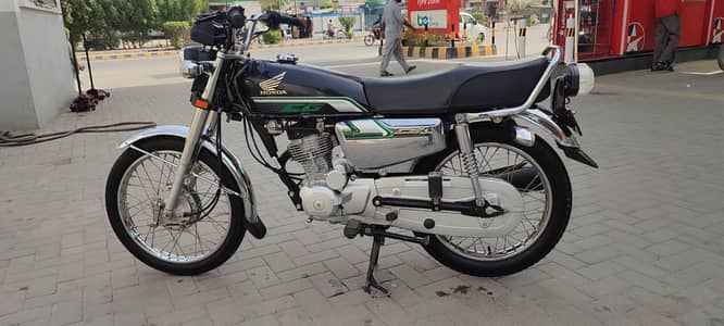 Honda CG 125 special SILVER edition
