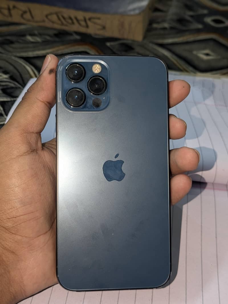 Apple iPhone 12 Pro 4