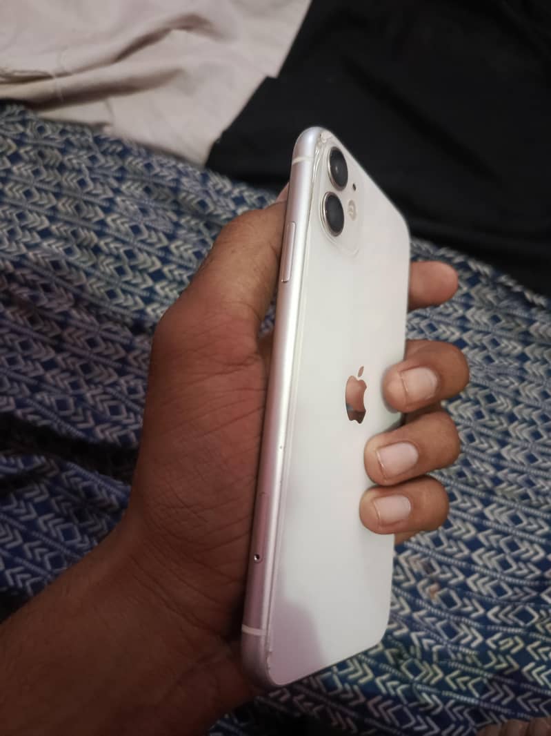 Apple iPhone 11 2