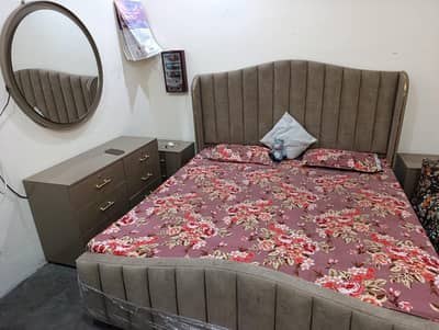 Bed side table or dressing with mirror